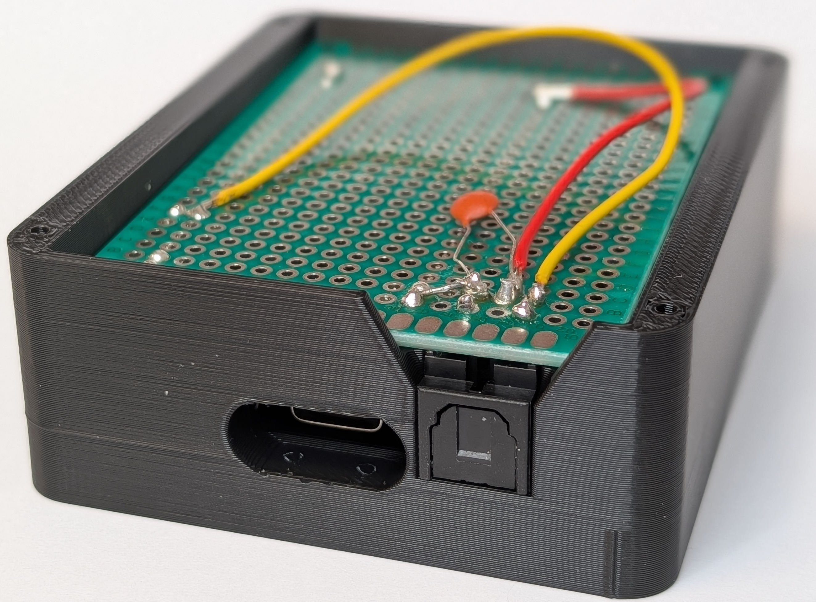 Electronics fitted in the lower box.jpg